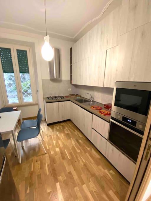 Vacanze Romane Bagian luar foto